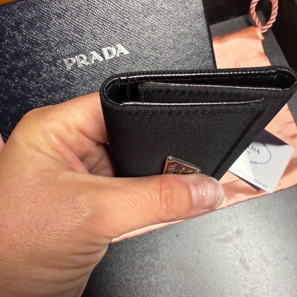 /traded/Prada Tessuto Key Holder - Picture 4 of 13